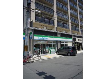 ファミリーマート天満市場店：143m