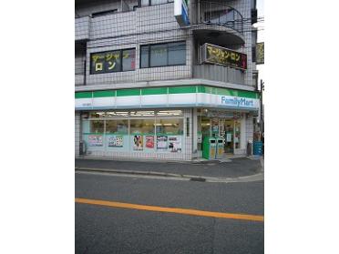 ファミリーマート西天満東店：74m