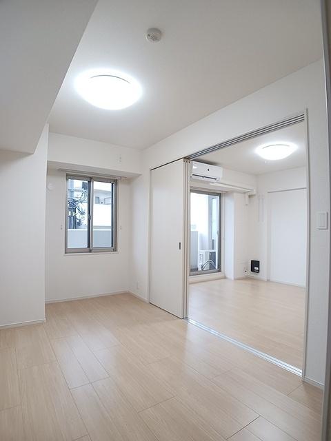 ムーンヒルズ大阪（301） 室内