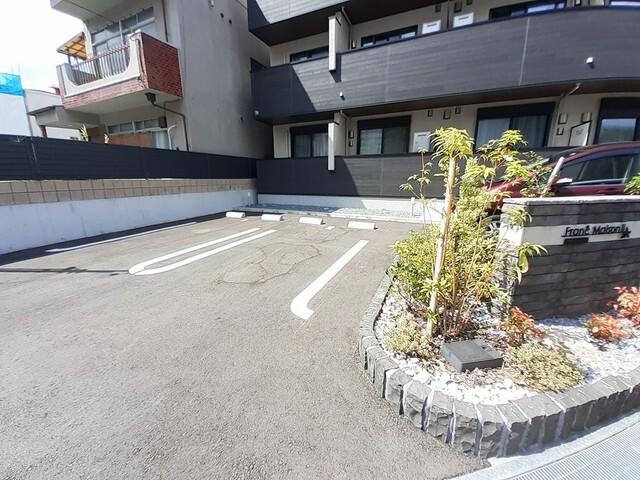 フランメゾンⅡ（201） 駐車場