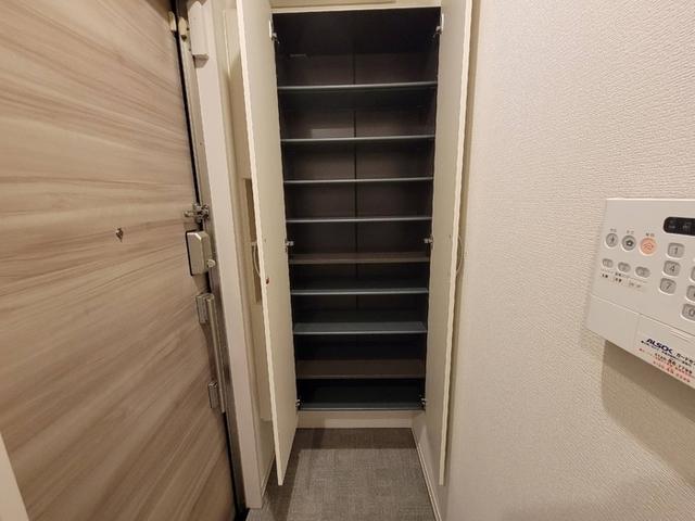 シャンテ（301） 玄関