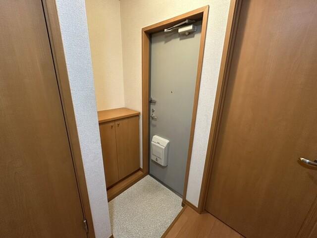 パセオ御堂町（201） 玄関