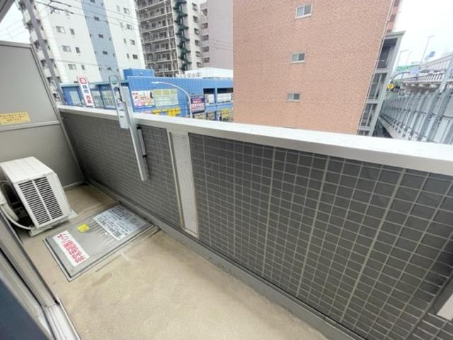 グランシャリオ夕陽丘（202） バルコニー