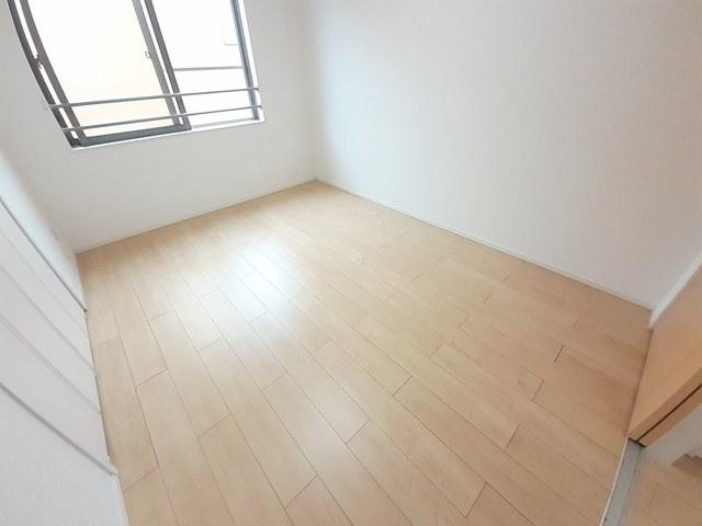 ミルクール（301） 室内