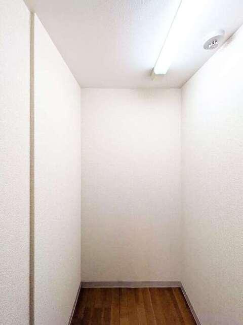アースブルージュ（603） 部屋画像