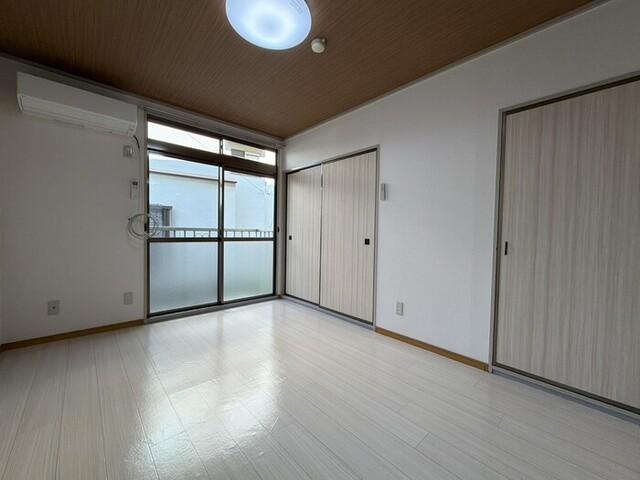 プレジール浦野（101） 室内