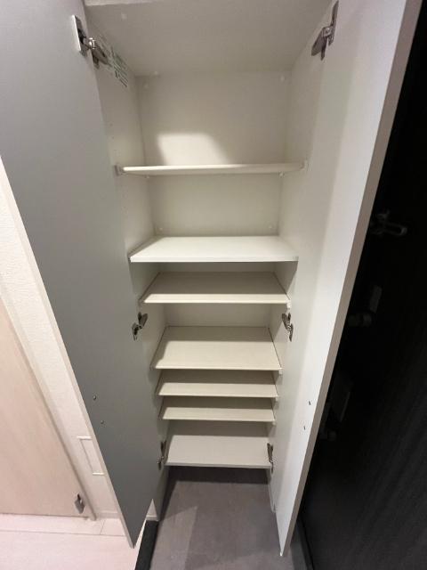 リヴェント玉造 玄関