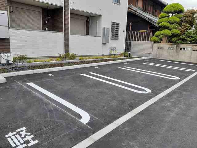ラ　カーサ　クラーダ（101） 駐車場