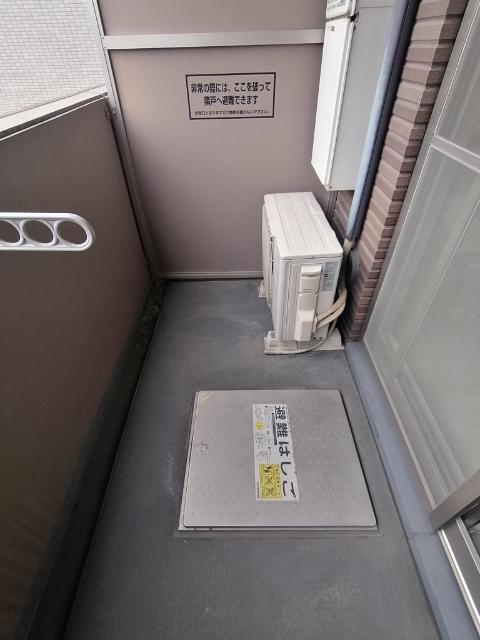 アーデン西天満（906） バルコニー