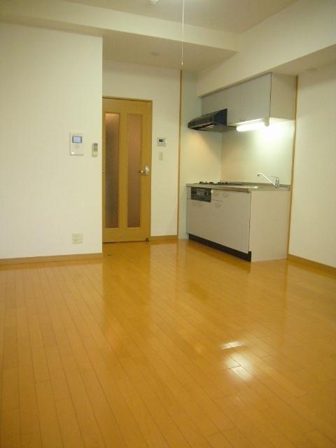 ONE ROOF FLAT TENJINBASHI（1206） リビング