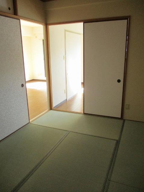 ナヴィール岩船（502） その他