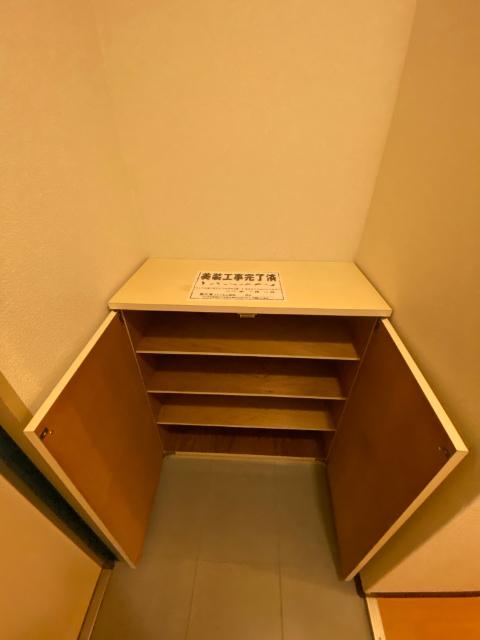 M'プラザ城東五番館（801） 玄関