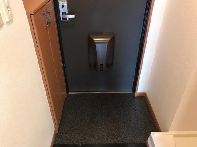 ユートピア 玄関