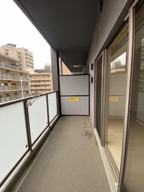 グランルージュ谷町六丁目 バルコニー