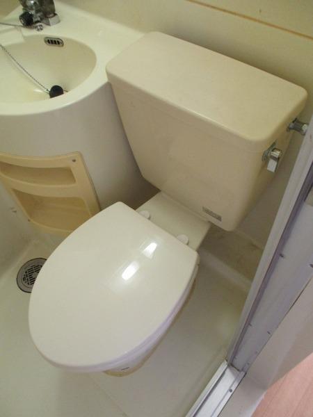 クイーンレジデンス（203） トイレ