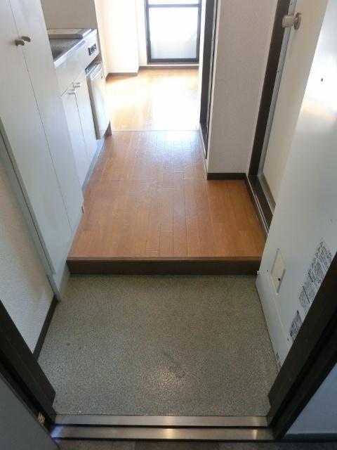 インターナショナル玉造 玄関