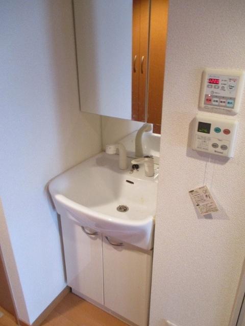 レジュールアッシュ梅田イースト 部屋画像