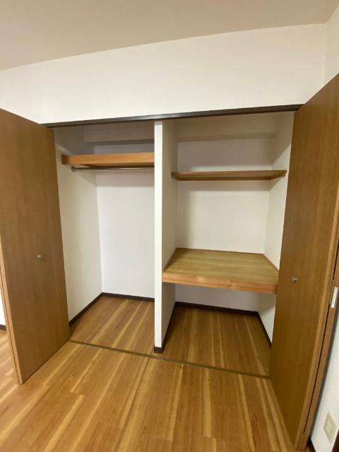 メゾンフジオ紅梅町（302） 収納