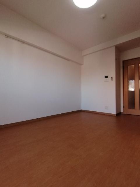 ONE ROOF FLAT TENJINBASHI リビング