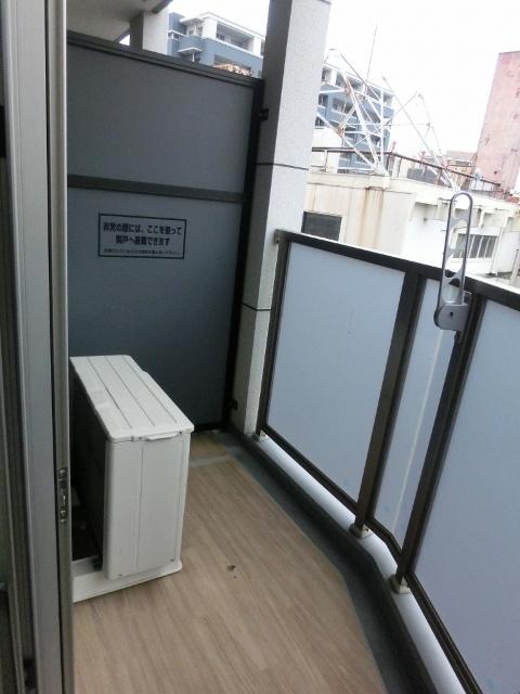 ファステート玉造駅前ダミュウ バルコニー