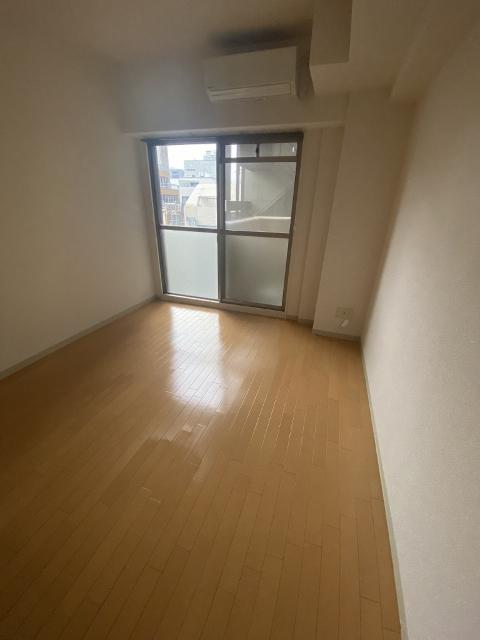 ラナップスクエア東天満（801） リビング