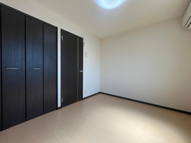 トリアノン東中浜 部屋画像