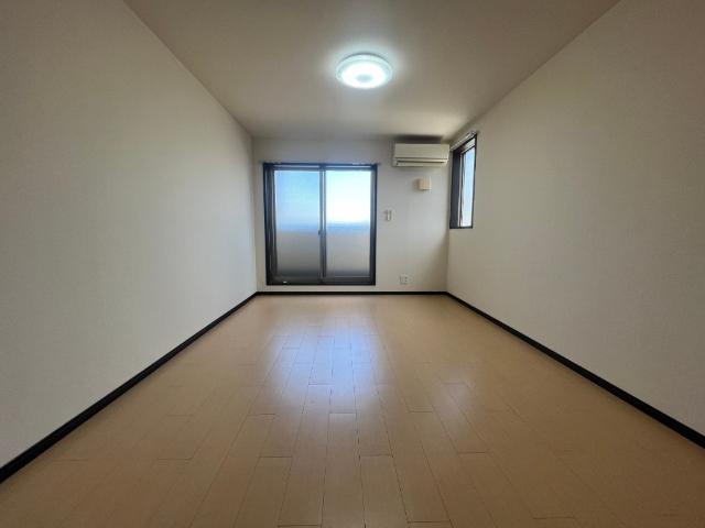 トリアノン東中浜 部屋画像