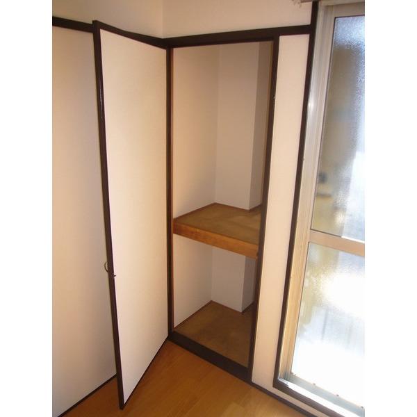 南森町ロイヤルハイツ（302） 収納