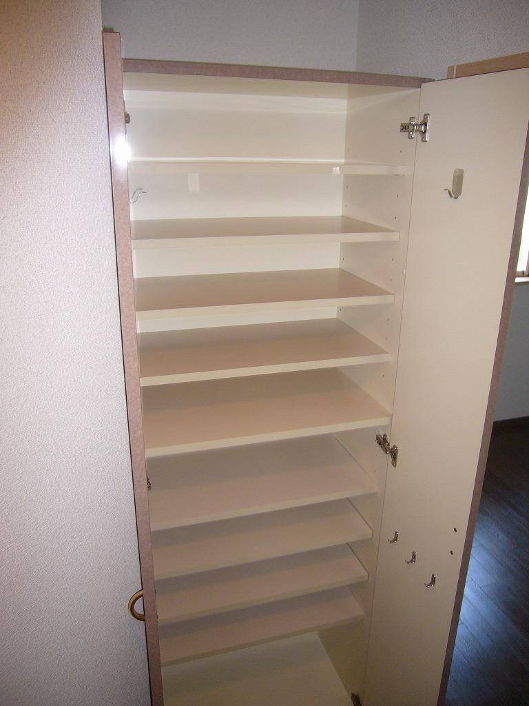 コンフォール南森町（301） 玄関