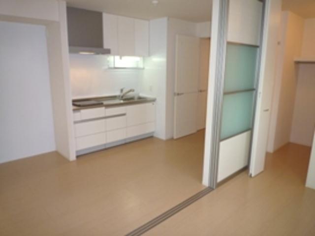 TREBINA AYAKA（303） 部屋画像