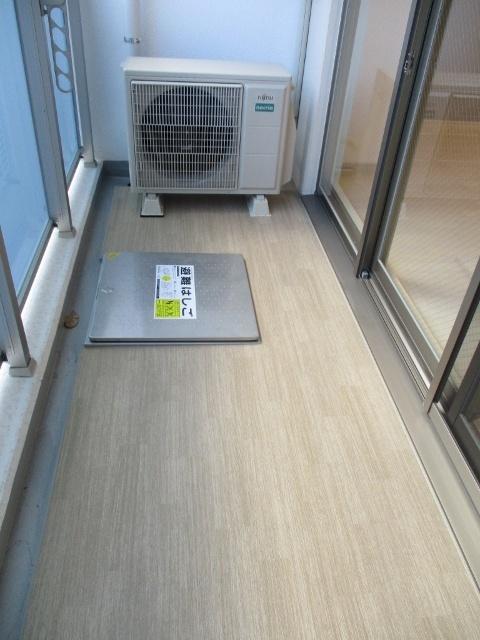 アバンティうめきた（701） バルコニー