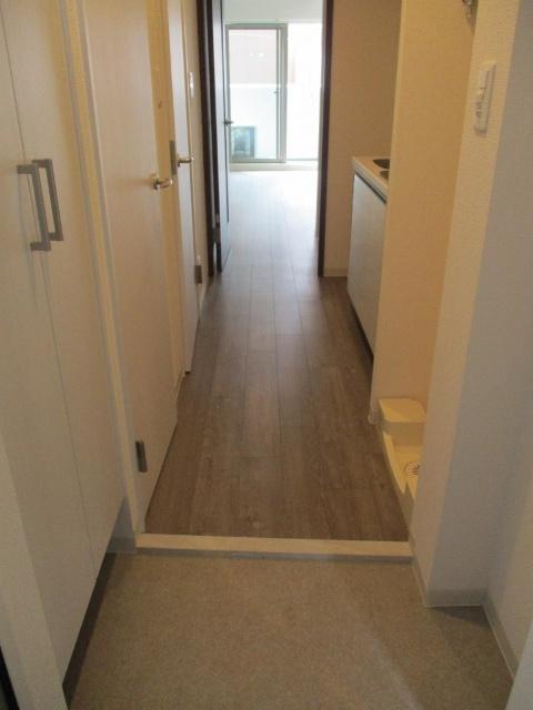 フォーリアライズ梅田レーベン（803） 室内