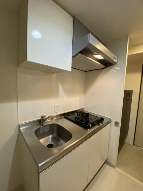 プレミアムコート谷町４丁目（1505） キッチン