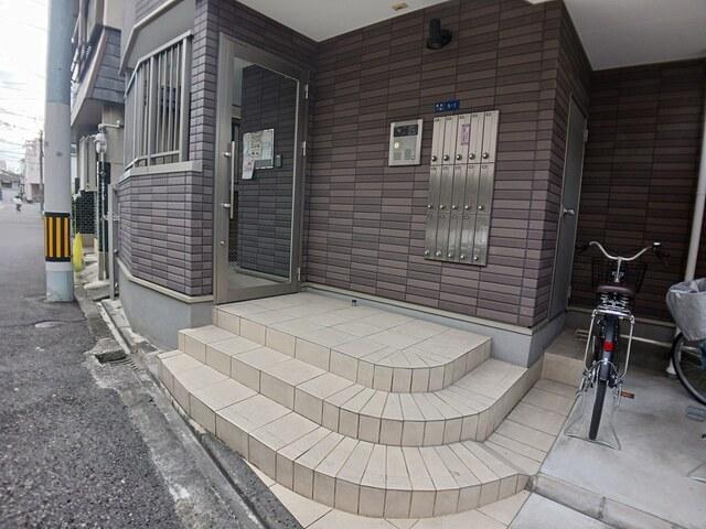 コンフィール（303） エントランス