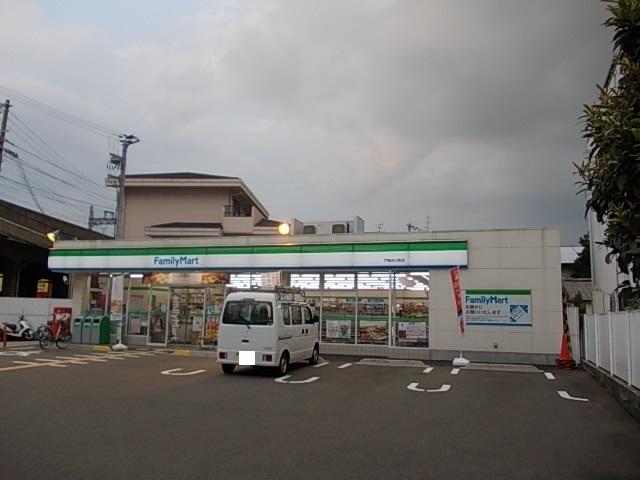 ファミリーマート様：270m