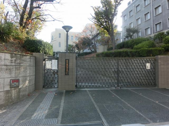 大阪府立清水谷高校：1283m