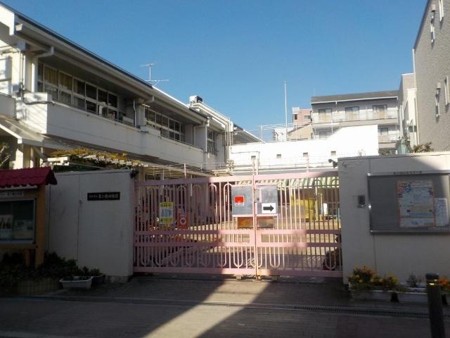 大阪市立東小橋幼稚園：276m