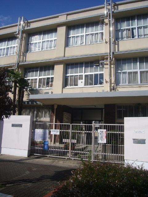 大阪市立豊崎中学校：1338m