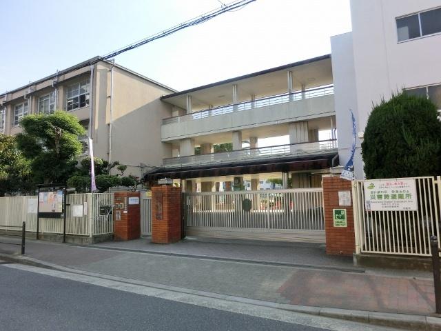 大阪市立東中本小学校：347m