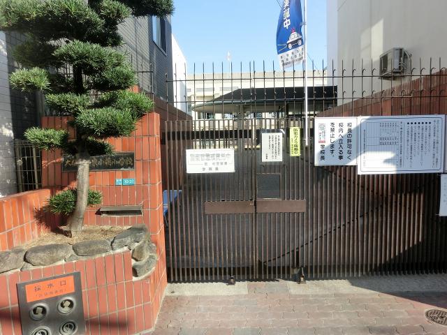 大阪市立東小橋小学校：442m