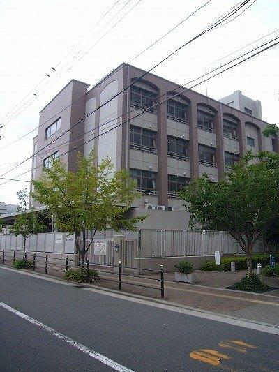 大阪市立扇町小学校：744m
