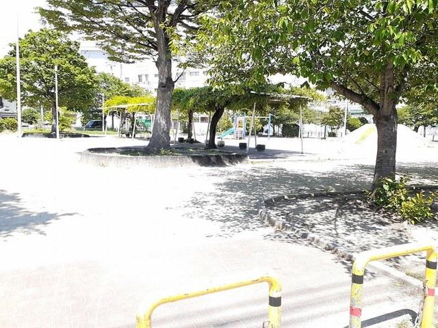 立葉町公園：130m