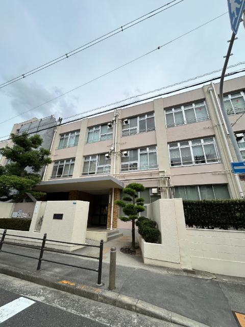 大阪市立宝栄小学校：805m