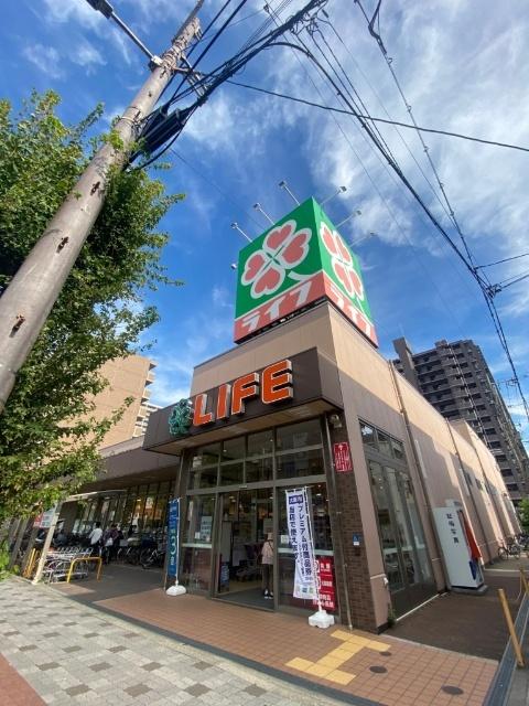 ライフ旭大宮店：371m