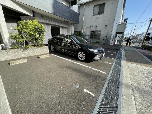 フォレストグレイス深江橋Ⅱ（1103） 駐車場
