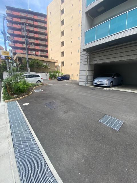 アーバンドルフ天満（606） 駐車場
