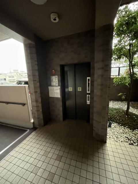 サンファースト京橋 ロビー