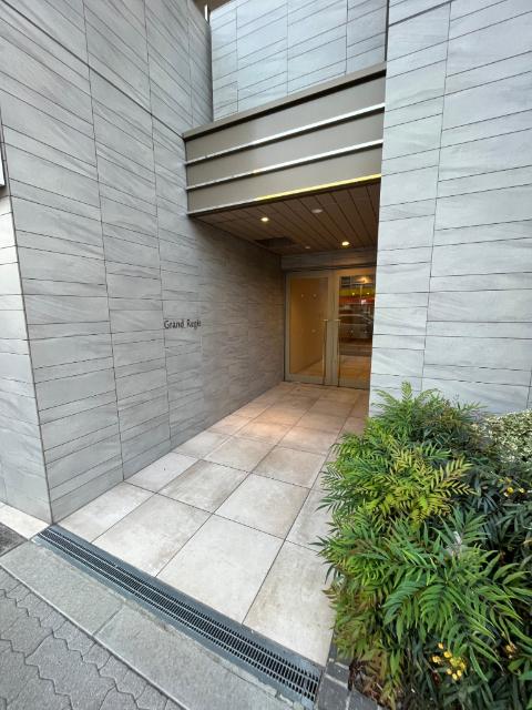 Grand Regis（205） エントランス