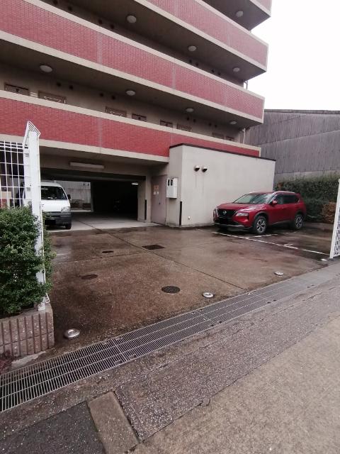 メゾン・ド・ヴィレ深江 駐車場