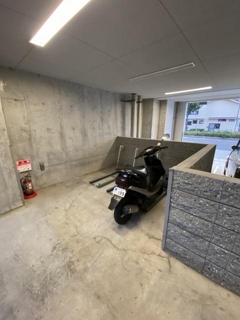 ジアコスモ大阪城南 駐車場